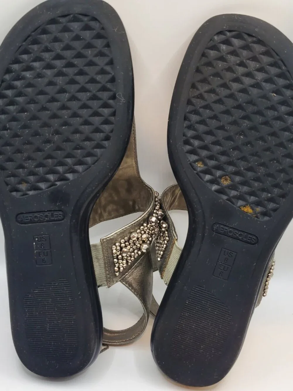 Aerosoles Silver Beaded Embellished Size 8 Thong Sandals